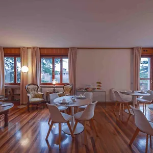 3 Amici Al Castello Alojamento de Acomodação e Pequeno-almoço