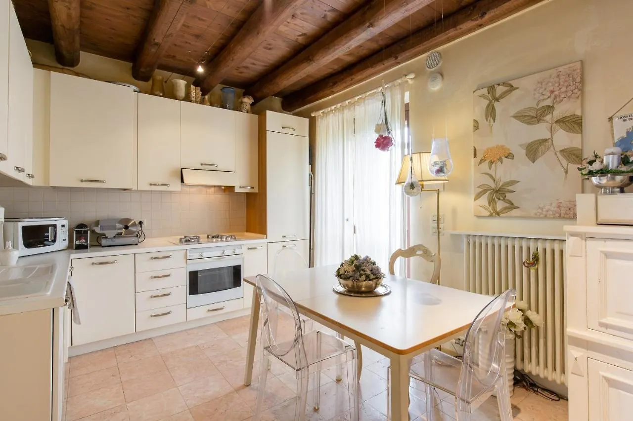 Corte Antica Canossa Del 1600 Verona Bed & Breakfast